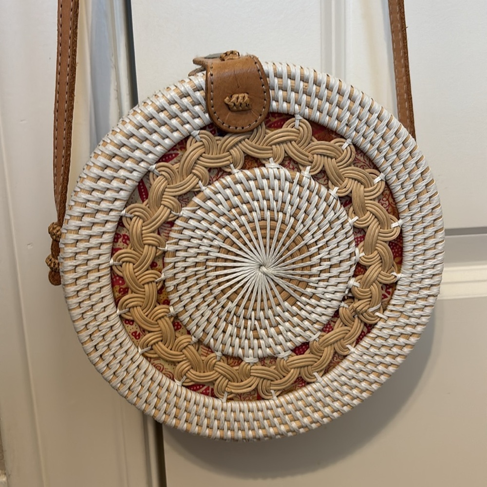 Purse - Picture 2 of 4
